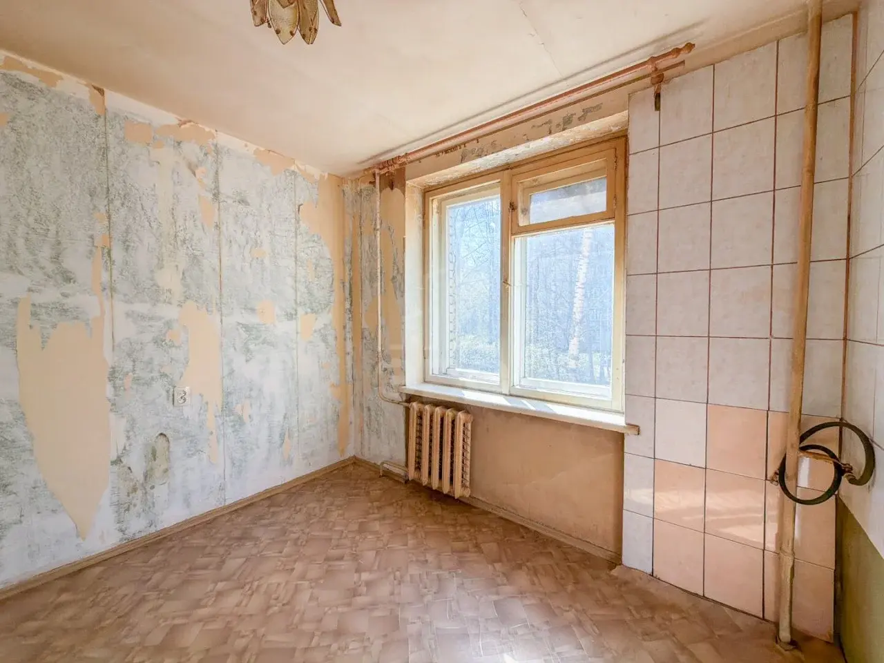 трехкомнатная квартира в Санкт-Петербурге по адресу: Стойкости ул., 15