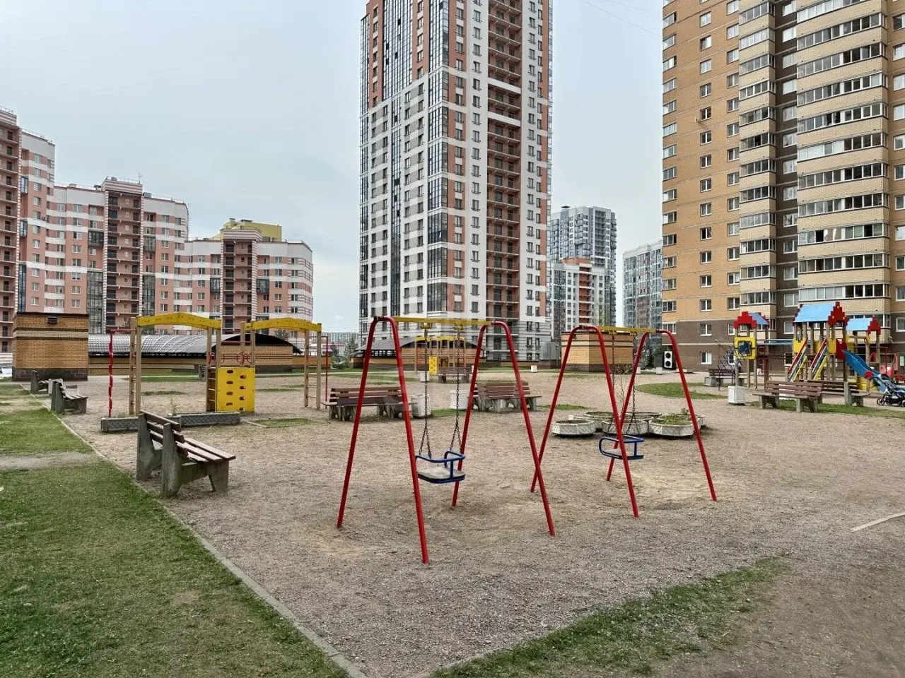 двухкомнатная квартира в Санкт-Петербурге по адресу: Кушелевская дорога., 5, к 3