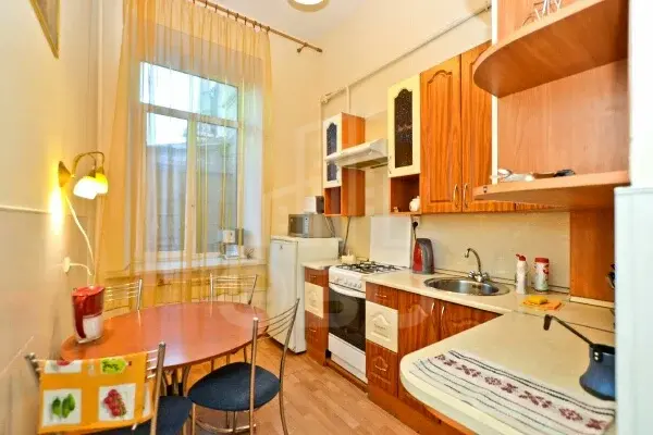 двухкомнатная квартира в Санкт-Петербурге по адресу: Большая Морская ул., 13