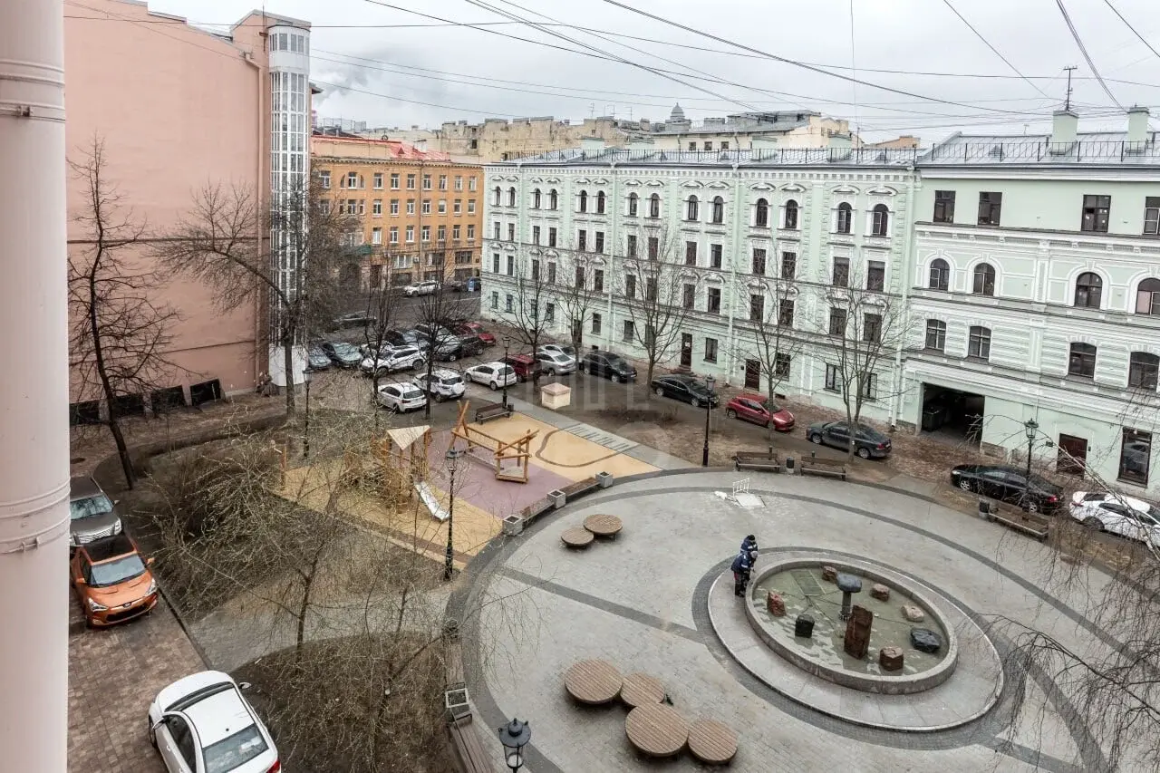 двухкомнатная квартира в Санкт-Петербурге по адресу: Невский проспект, 148