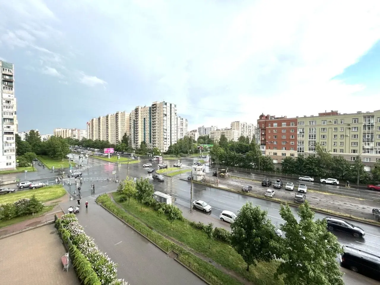 двухкомнатная квартира в Санкт-Петербурге по адресу: Композиторов ул., 12