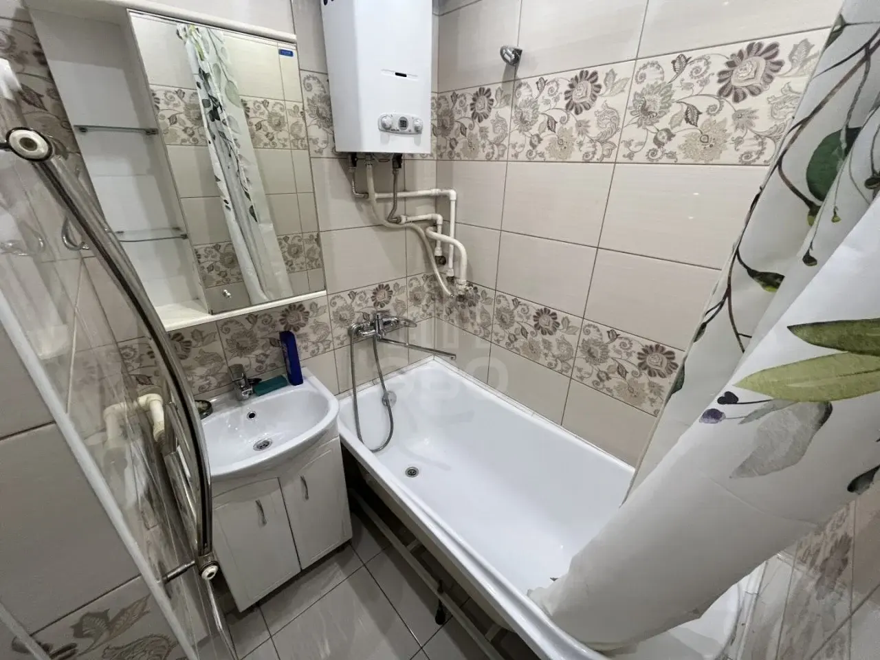 трехкомнатная квартира в Санкт-Петербурге по адресу: Кузнецовская ул., 10