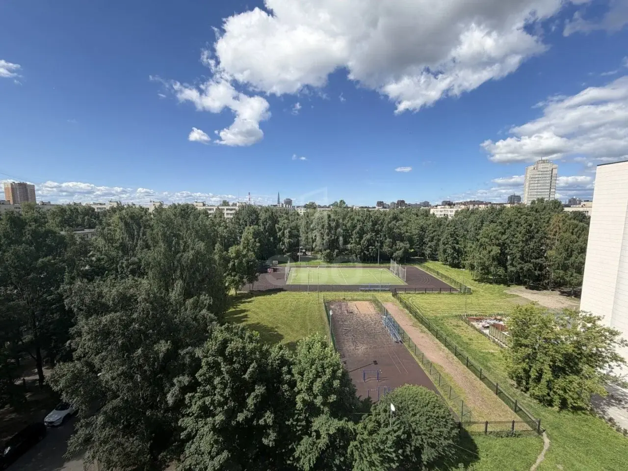 двухкомнатная квартира в Санкт-Петербурге по адресу: Серебристый б-р., 16, к 1