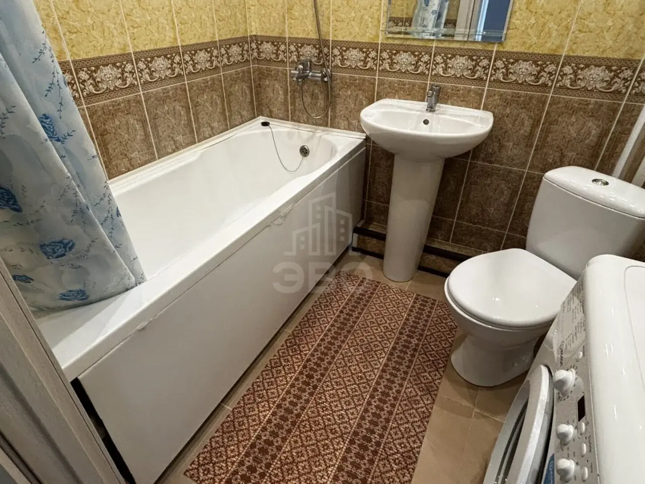 однокомнатная квартира в Санкт-Петербурге по адресу: Космонавтов проспект, 106, строение 1