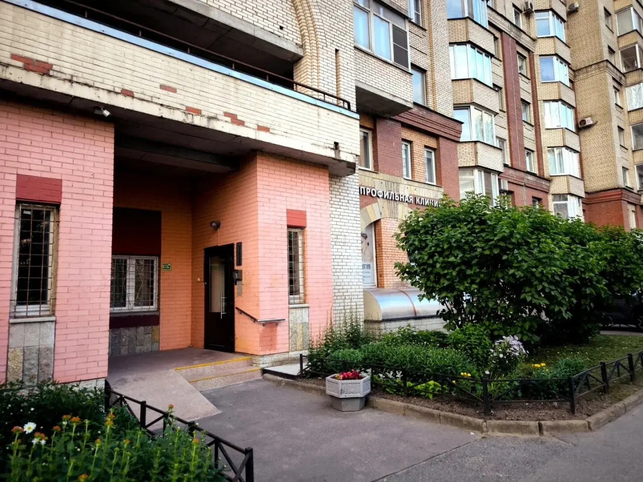 двухкомнатная квартира в Санкт-Петербурге по адресу: Коломяжский проспект, 20