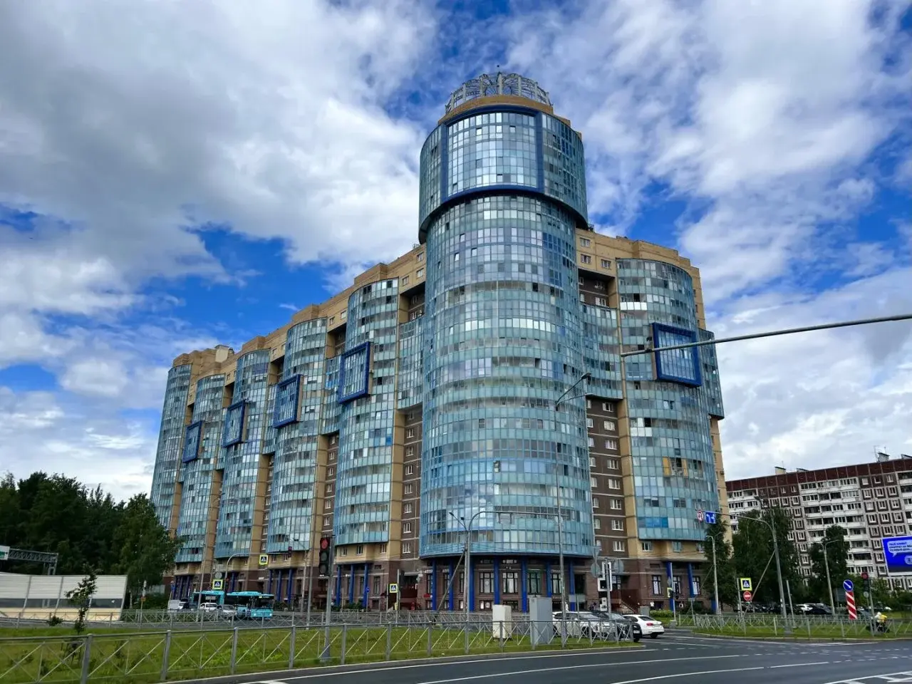 студия в Санкт-Петербурге по адресу: Планерная ул., 63, к 1, литера А