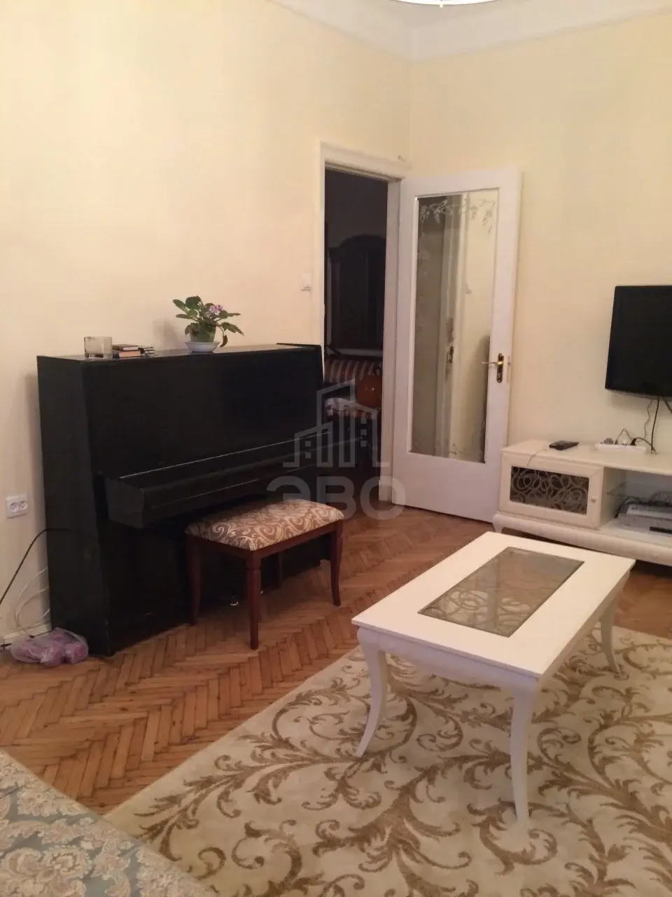 трехкомнатная квартира в Санкт-Петербурге по адресу: Московский пр-кт., 182