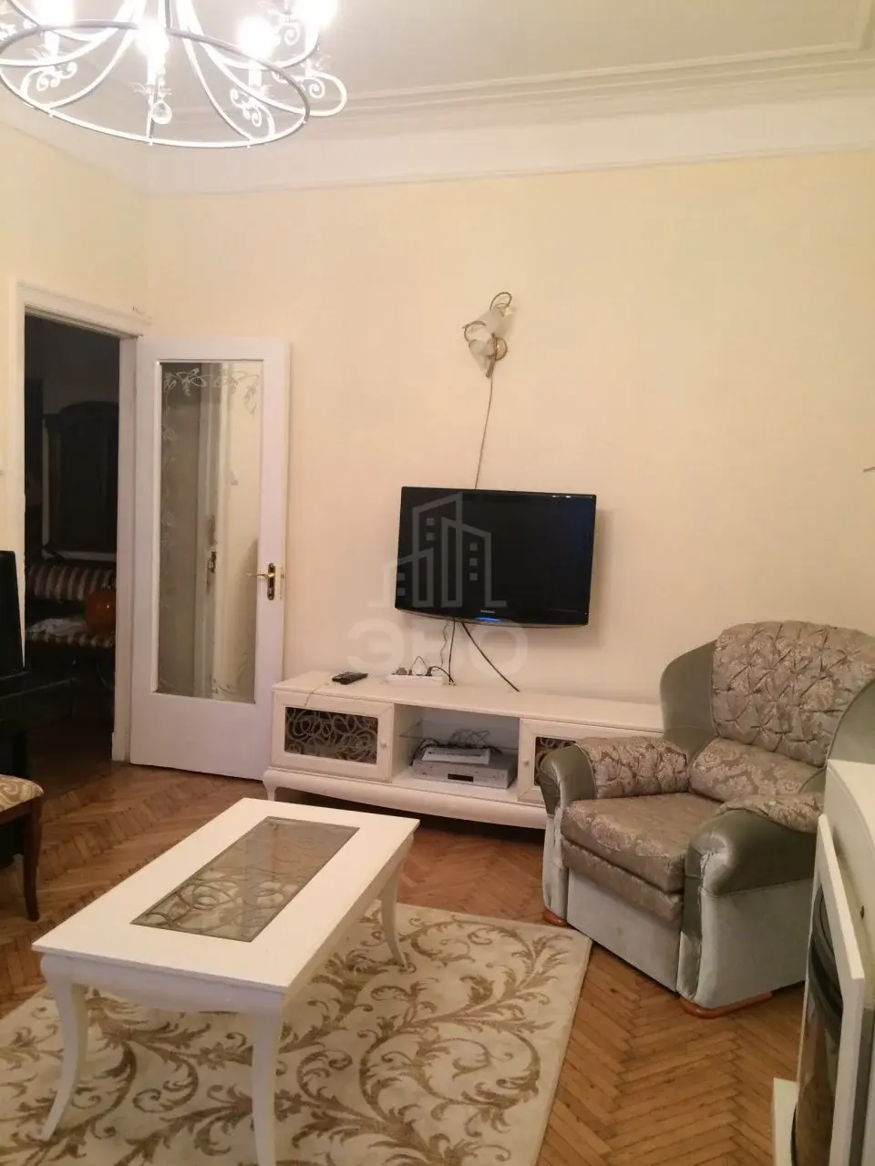 трехкомнатная квартира в Санкт-Петербурге по адресу: Московский пр-кт., 182