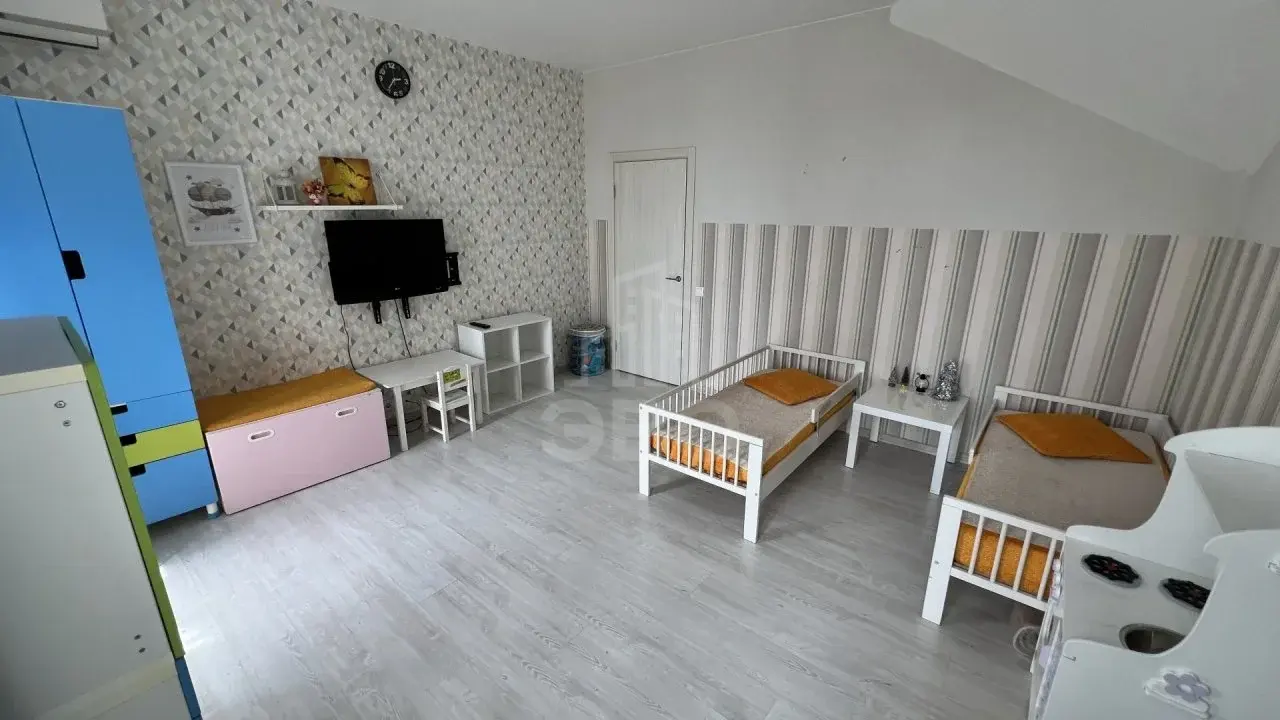 трехкомнатная квартира в Санкт-Петербурге по адресу: Бабушкина ул., 85