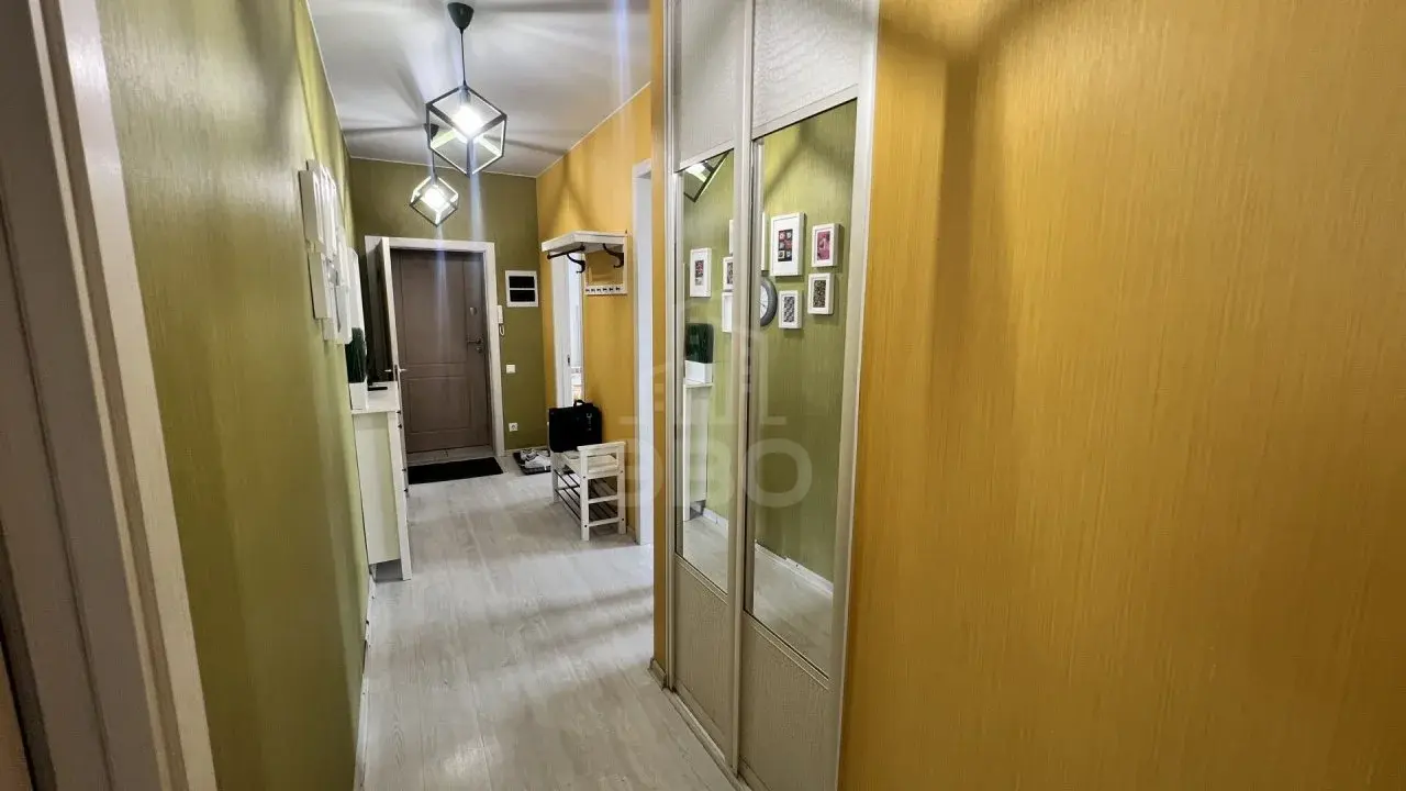 трехкомнатная квартира в Санкт-Петербурге по адресу: Бабушкина ул., 85