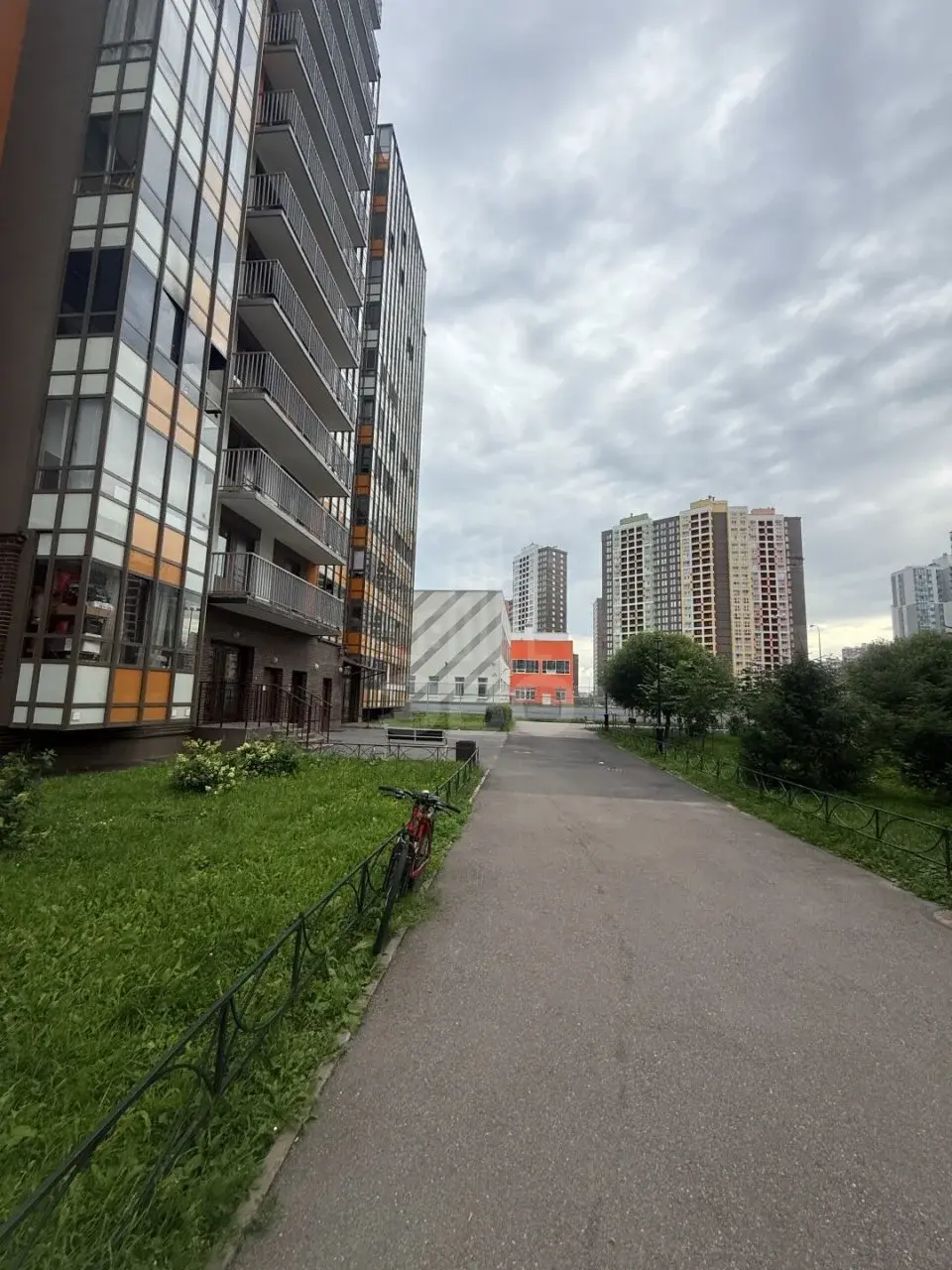 студия в Ленинградской области по адресу: Английская ул., 3, к 3