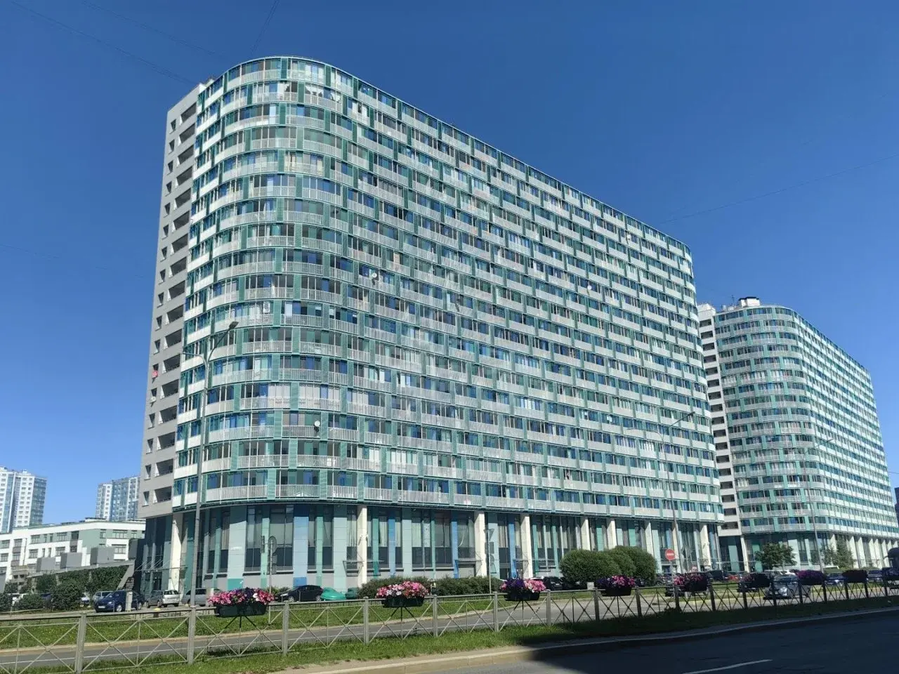 двухкомнатная квартира в Санкт-Петербурге по адресу: Героев проспект, 25, к 1, строение 1