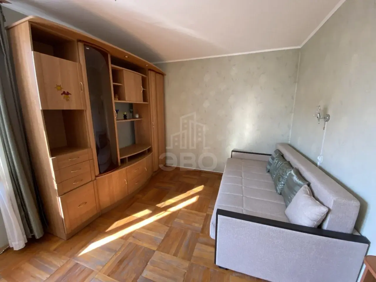 двухкомнатная квартира в Санкт-Петербурге по адресу: Новаторов б-р., 102