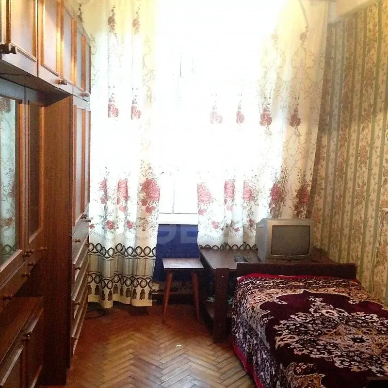 комната в Санкт-Петербурге по адресу: Руставели ул., 2