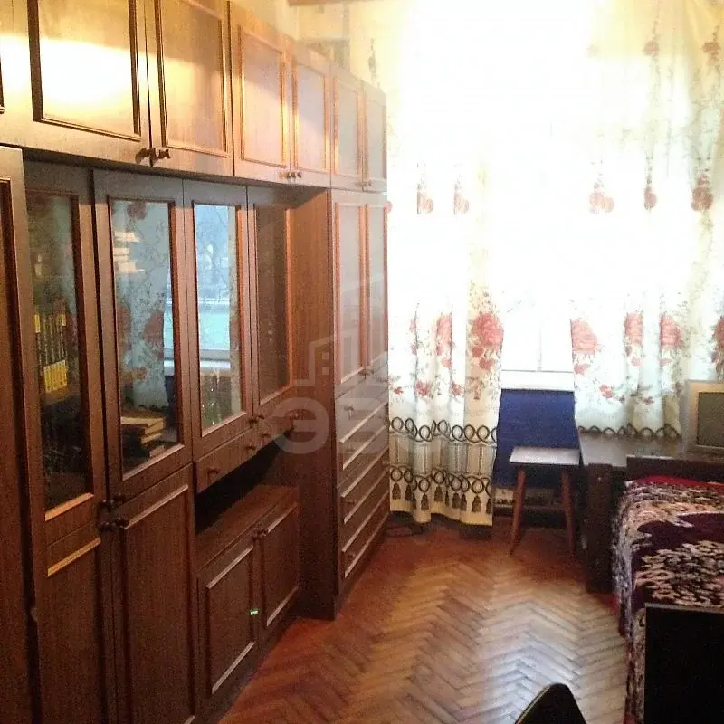 комната в Санкт-Петербурге по адресу: Руставели ул., 2
