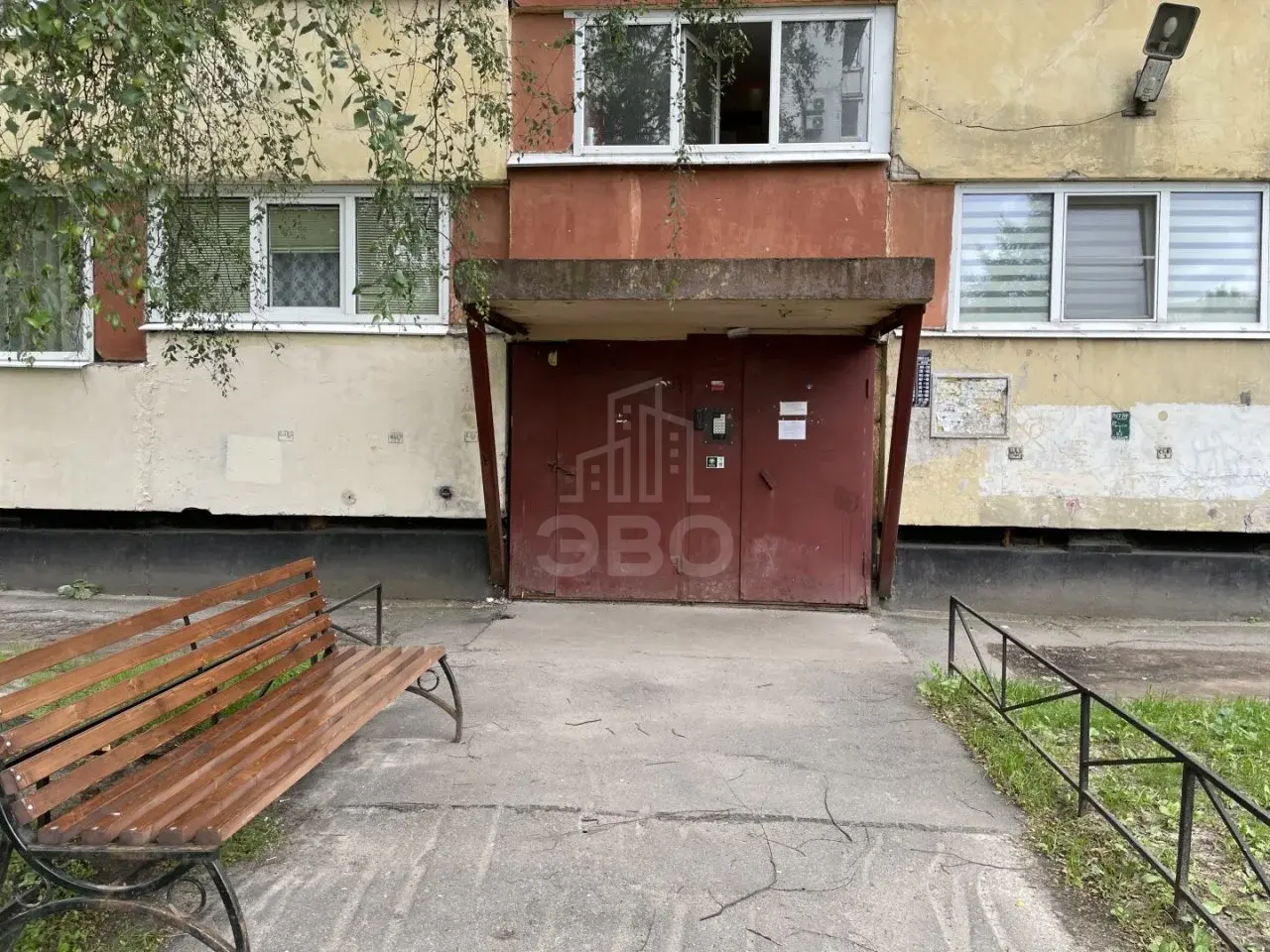 двухкомнатная квартира в Санкт-Петербурге по адресу: Композиторов ул., 20, к 1