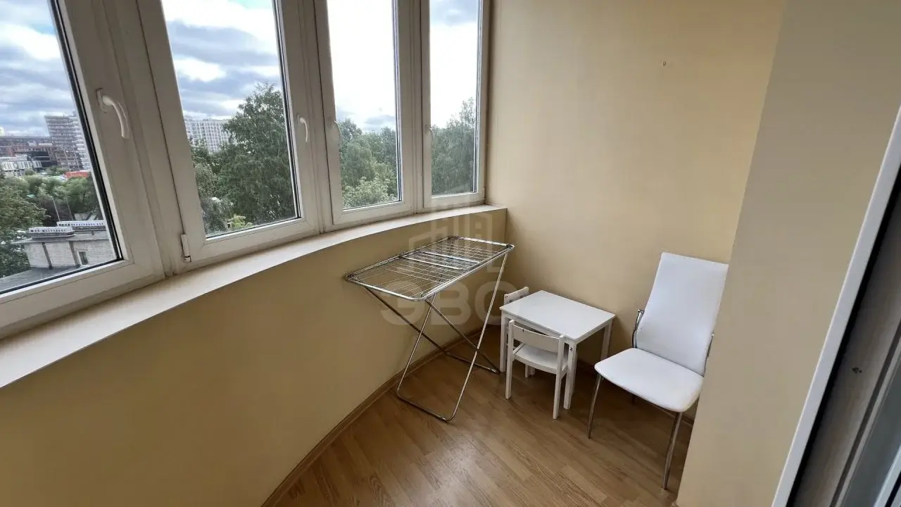 трехкомнатная квартира в Санкт-Петербурге по адресу: Гранитная ул., 54, к 3