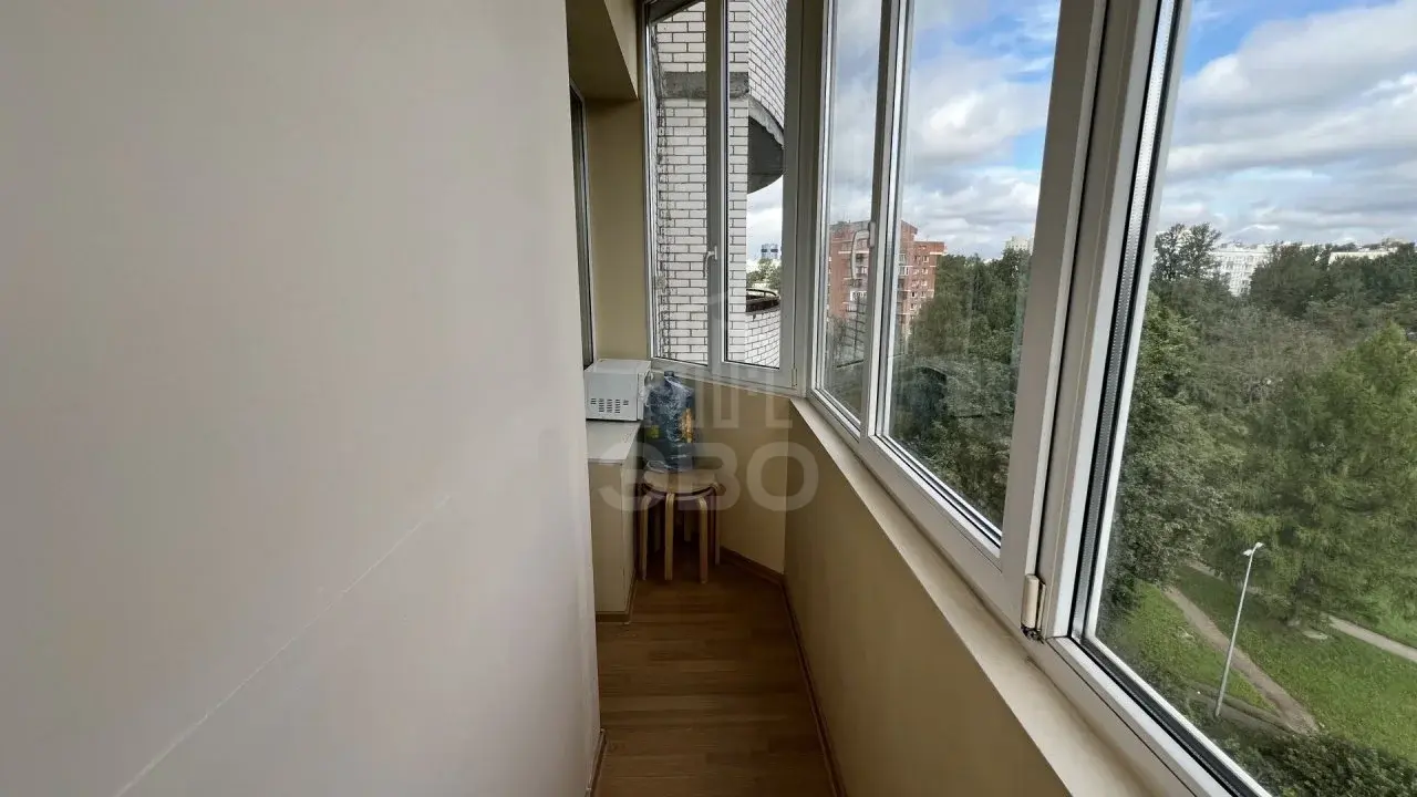 трехкомнатная квартира в Санкт-Петербурге по адресу: Гранитная ул., 54, к 3