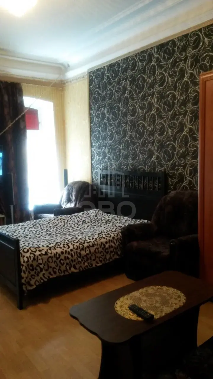 трехкомнатная квартира в Санкт-Петербурге по адресу: Мытнинская ул., 22