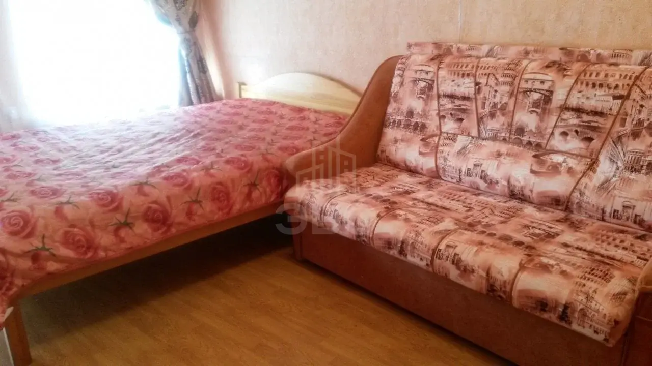 трехкомнатная квартира в Санкт-Петербурге по адресу: Мытнинская ул., 22