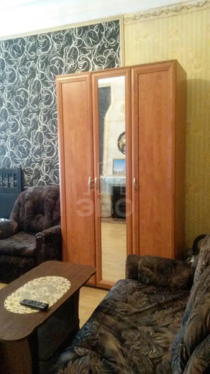 трехкомнатная квартира в Санкт-Петербурге по адресу: Мытнинская ул., 22