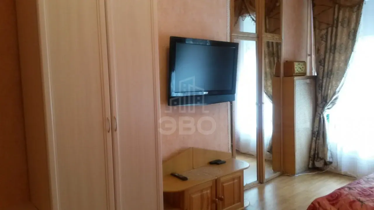 трехкомнатная квартира в Санкт-Петербурге по адресу: Мытнинская ул., 22