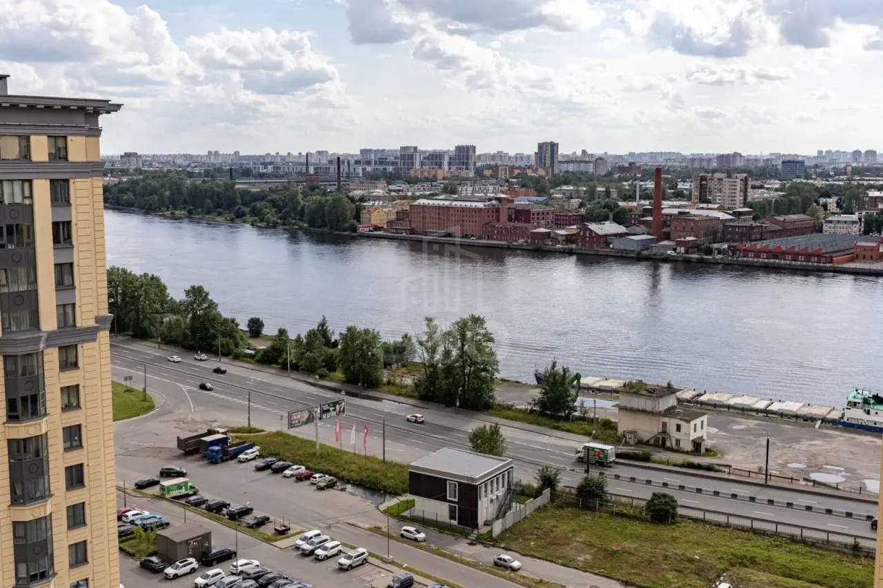 однокомнатная квартира в Санкт-Петербурге по адресу: Октябрьская наб., 40