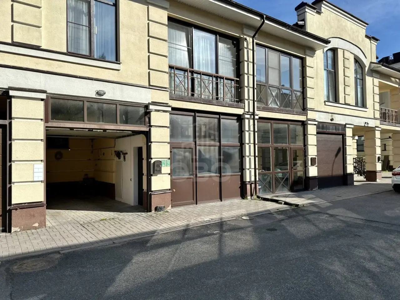 загородная недвижимость в Санкт-Петербурге по адресу: Зеленогорское ш., 8, к 3