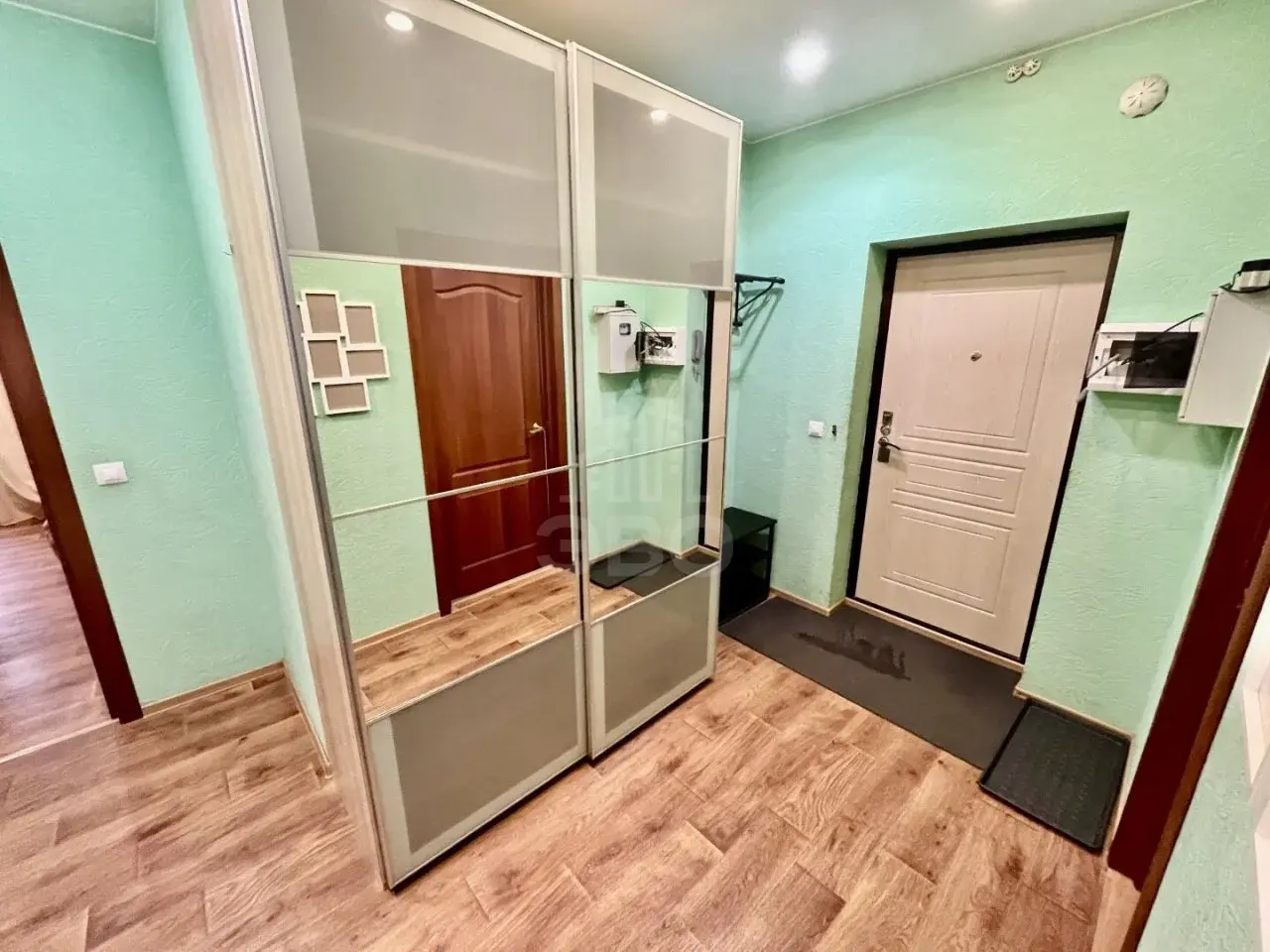 двухкомнатная квартира в Ленинградской области по адресу: Областная ул., 1