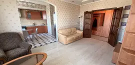 трехкомнатная квартира в Санкт-Петербурге по адресу: Ткачей ул., 68, к 2