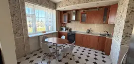 трехкомнатная квартира в Санкт-Петербурге по адресу: Ткачей ул., 68, к 2