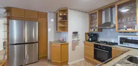 четырехкомнатная квартира в Санкт-Петербурге по адресу: Енотаевская ул., 4, к 3