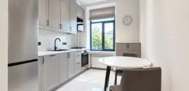 трехкомнатная квартира в Санкт-Петербурге по адресу: Кирочная ул., 20