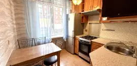 трехкомнатная квартира в Санкт-Петербурге по адресу: Варшавская ул., 61