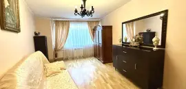 трехкомнатная квартира в Санкт-Петербурге по адресу: Парашютная ул., 4