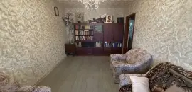 трехкомнатная квартира в Санкт-Петербурге по адресу: Парашютная ул., 12