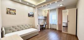 четырехкомнатная квартира в Санкт-Петербурге по адресу: Пражская ул., 44