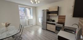 двухкомнатная квартира в Ленинградской области по адресу: Шоссе в Лаврики ул., 72, к 1