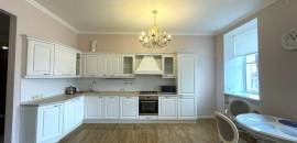 трехкомнатная квартира в Санкт-Петербурге по адресу: 6-я Советская ул., 8