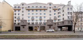 четырехкомнатная квартира в Санкт-Петербурге по адресу: Малодетскосельский проспект, 40