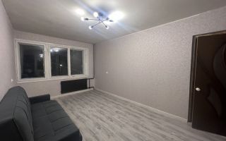 трехкомнатная квартира в Санкт-Петербург по адресу: Демьяна Бедного ул., 30, к 1