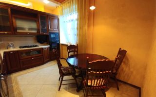 трехкомнатная квартира в Санкт-Петербург по адресу: Разводная ул., 10