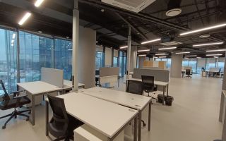 коммерция в Санкт-Петербург по адресу: Зольная ул., 15