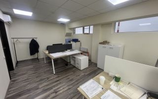 коммерция в Санкт-Петербург по адресу: Оптиков ул., 4