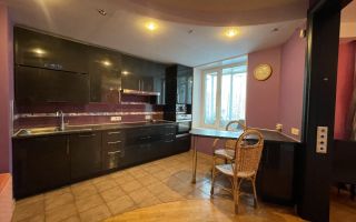 трехкомнатная квартира в Санкт-Петербург по адресу: Одоевского ул., 28