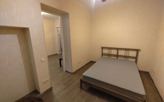 трехкомнатная квартира в Санкт-Петербурге по адресу: Большая Пушкарская ул., 54