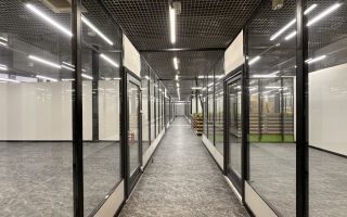 коммерция в Санкт-Петербург по адресу: Культуры проспект, 20