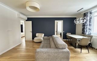 трехкомнатная квартира в Санкт-Петербург по адресу: Верности ул., 17