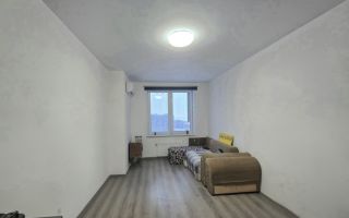 трехкомнатная квартира в Санкт-Петербурге по адресу: Маршала Захарова ул., 8