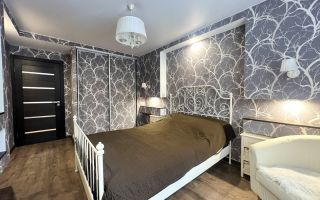 трехкомнатная квартира в Санкт-Петербурге по адресу: Космонавтов проспект, 68, к 2